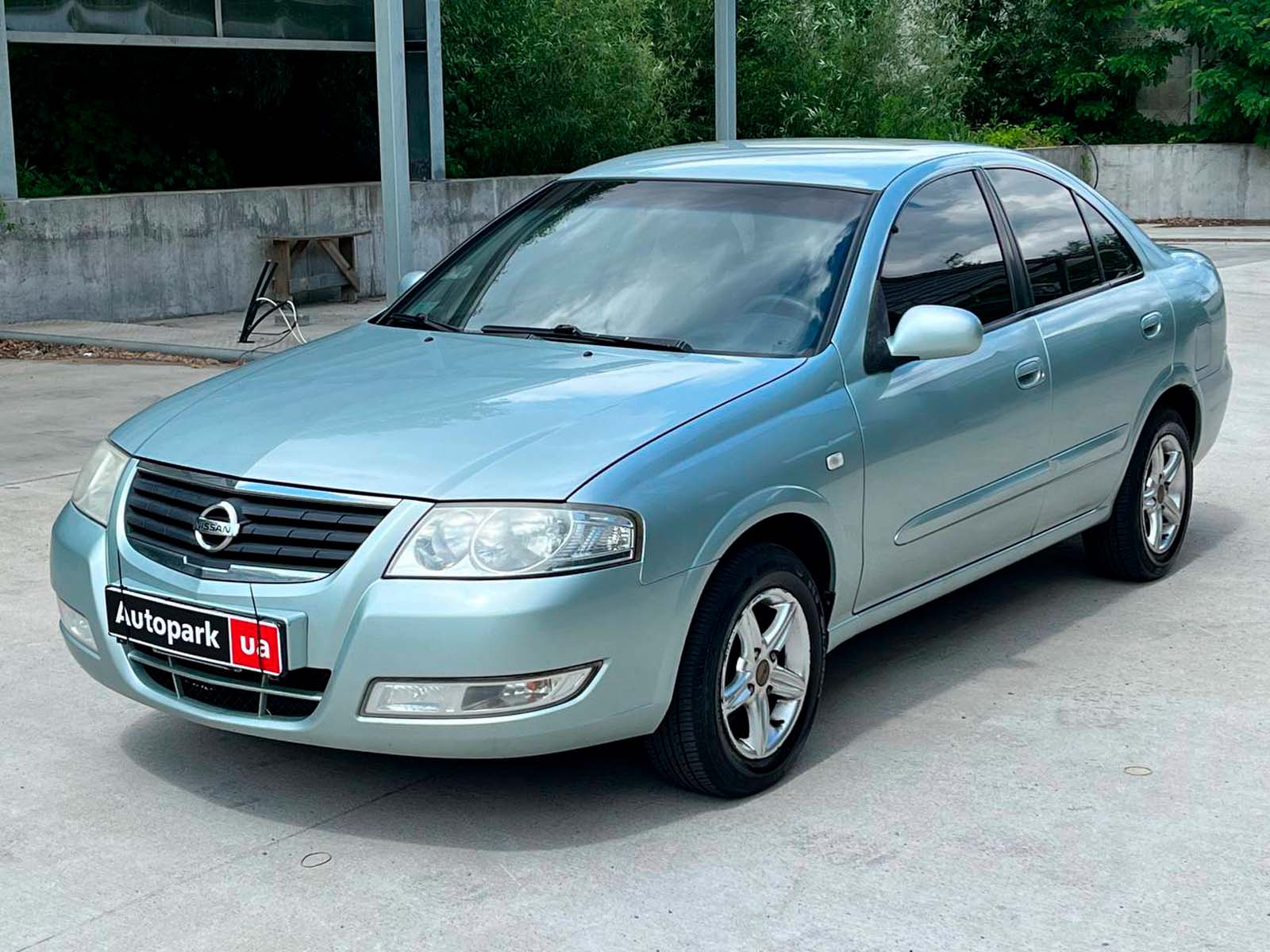 Nissan Almera