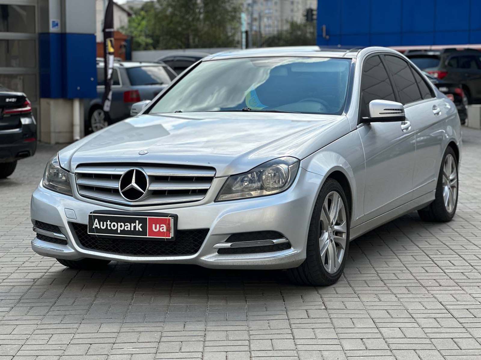 Mercedes-Benz C 200