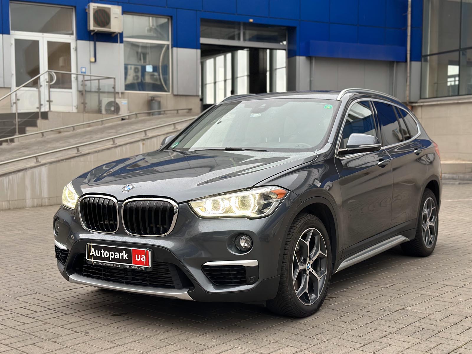 BMW X1