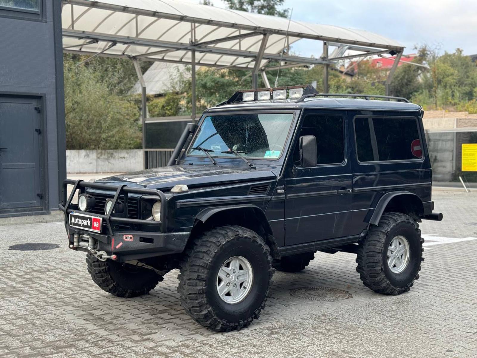 Mercedes-Benz G 300