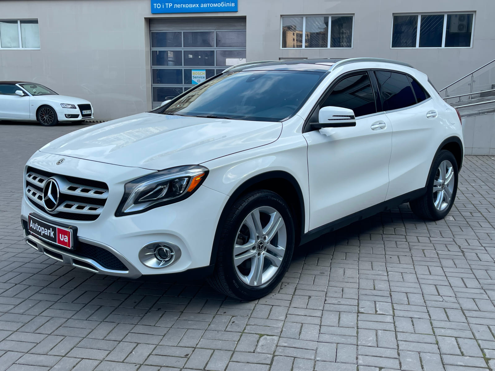 Mercedes-Benz GLA-Class