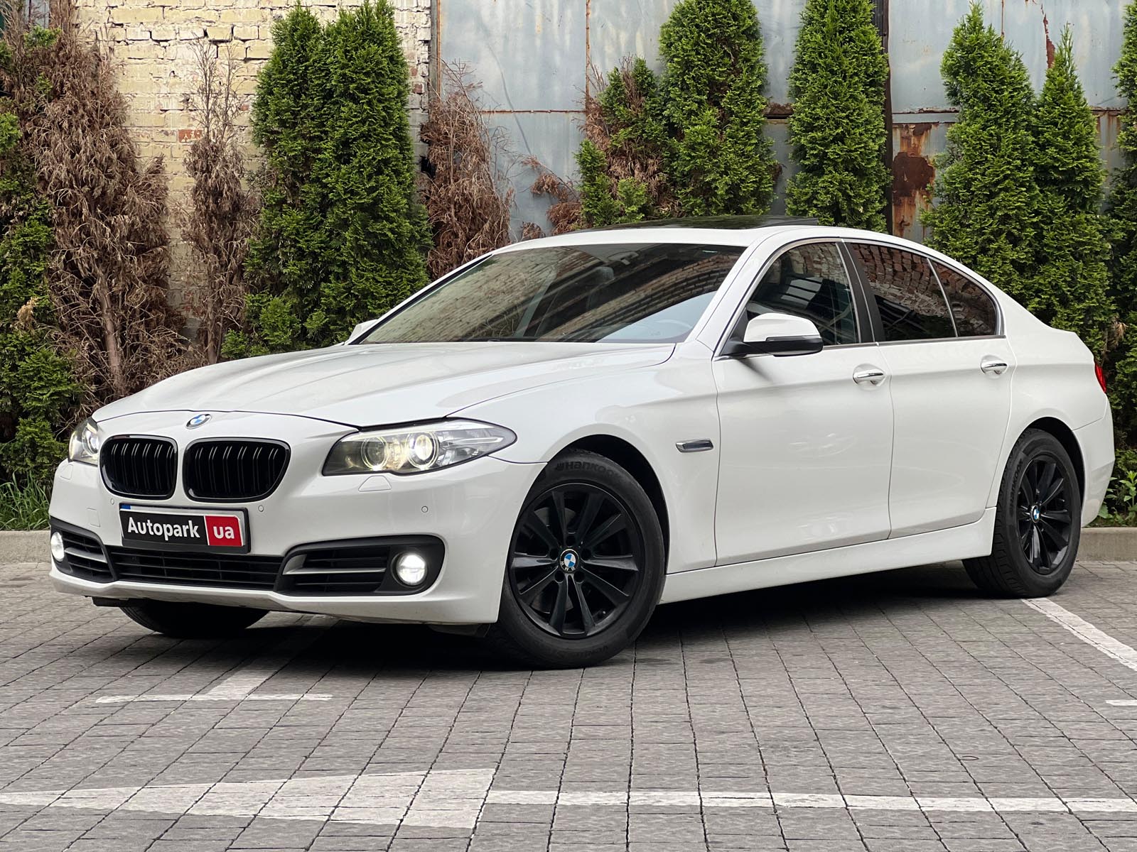 Автомобили BMW 5 Series купить в Украине, цена на б/у автомобили BMW 5  Series в наличии, продажа подержанных авто в Autopark