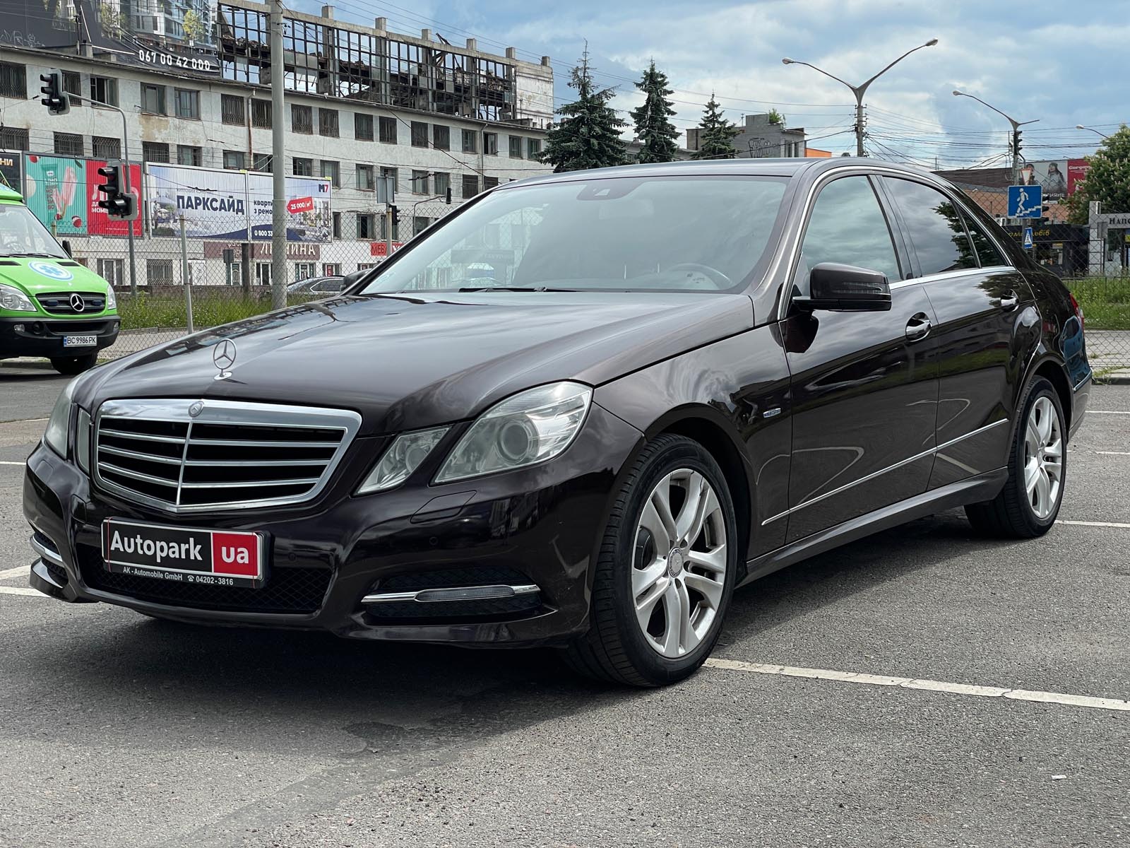 Mercedes-Benz E 220