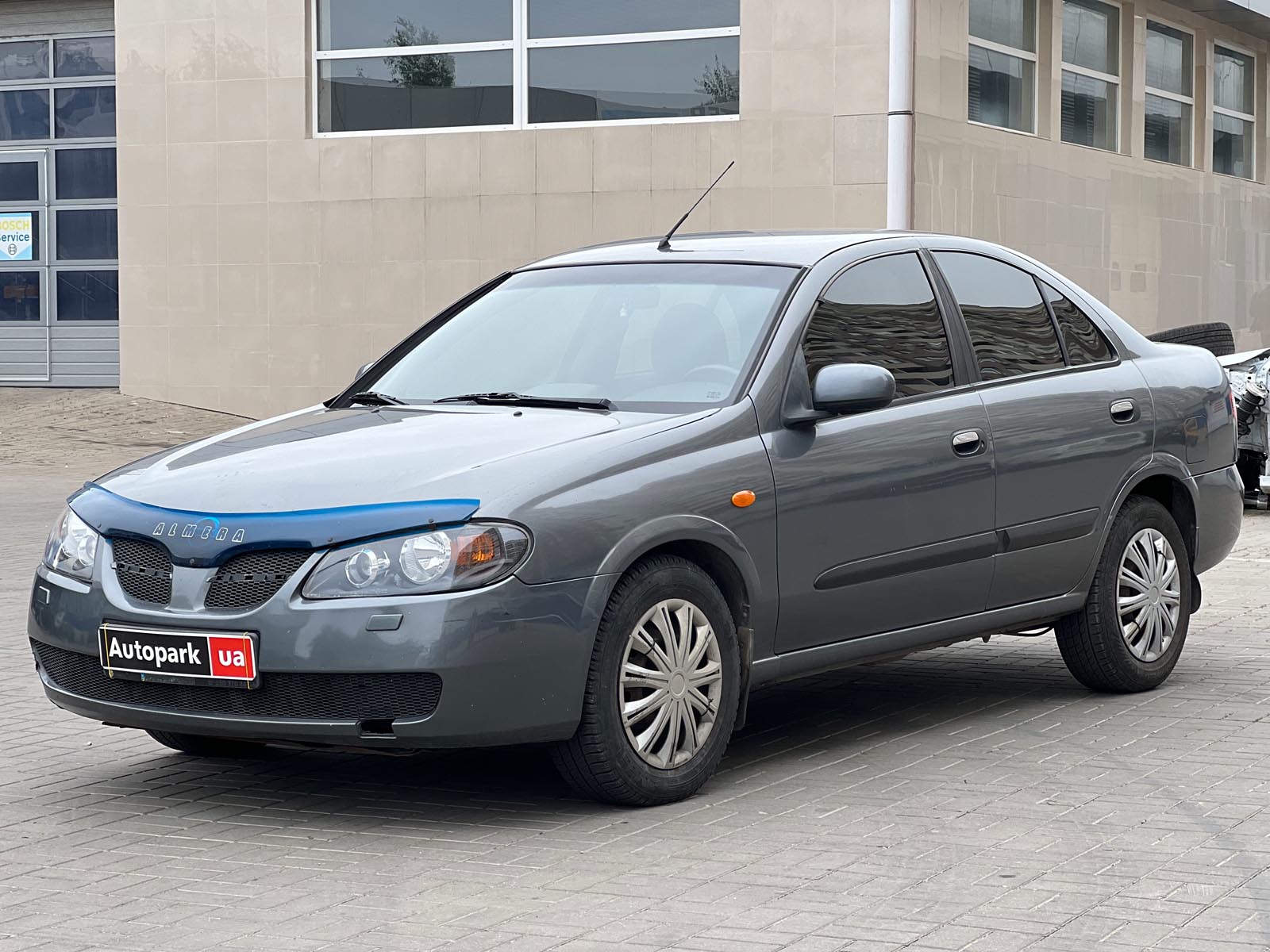 Nissan Almera