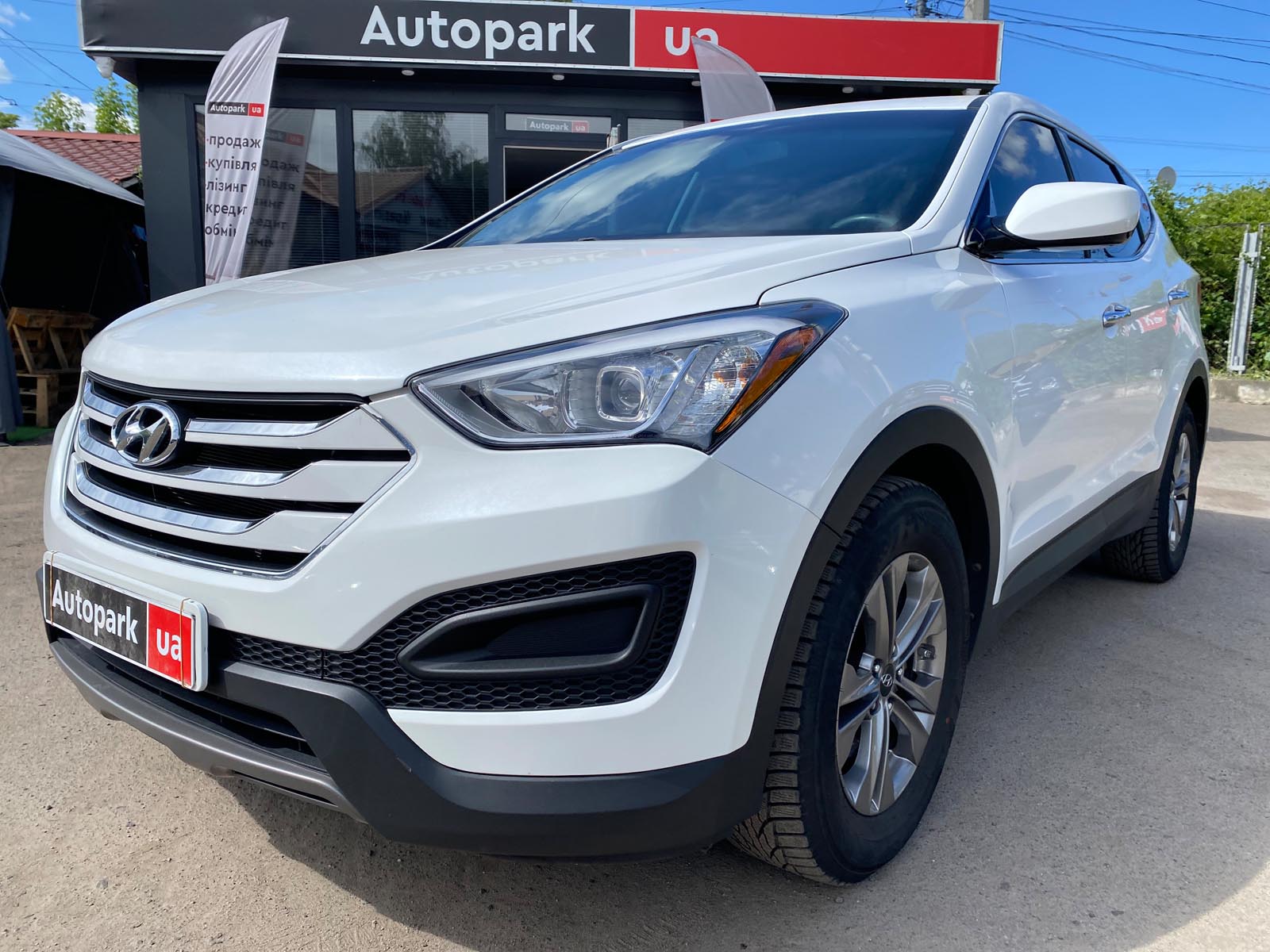 Автомобили Hyundai Santa FE купить в Украине, цена на б/у автомобили  Hyundai Santa FE в наличии, продажа подержанных авто в Autopark