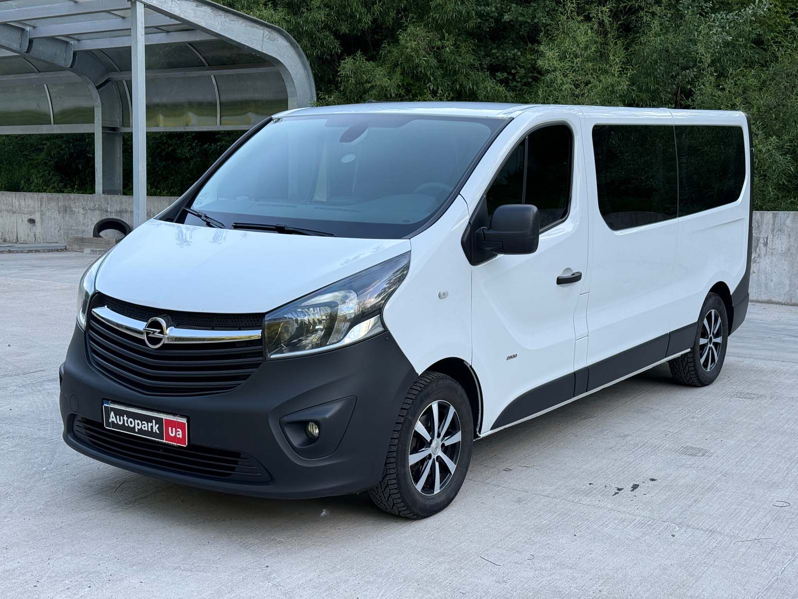 Автомобили Opel Vivaro пасс. купить в Украине, цена на б/у автомобили Opel  Vivaro пасс. в наличии, продажа подержанных авто в Autopark