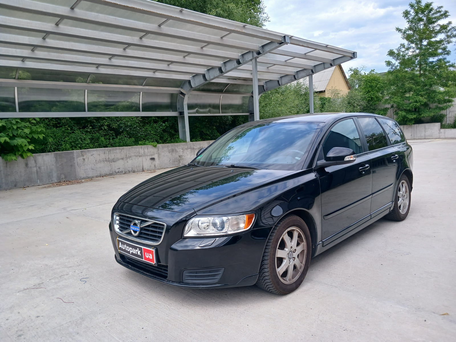 Volvo V50