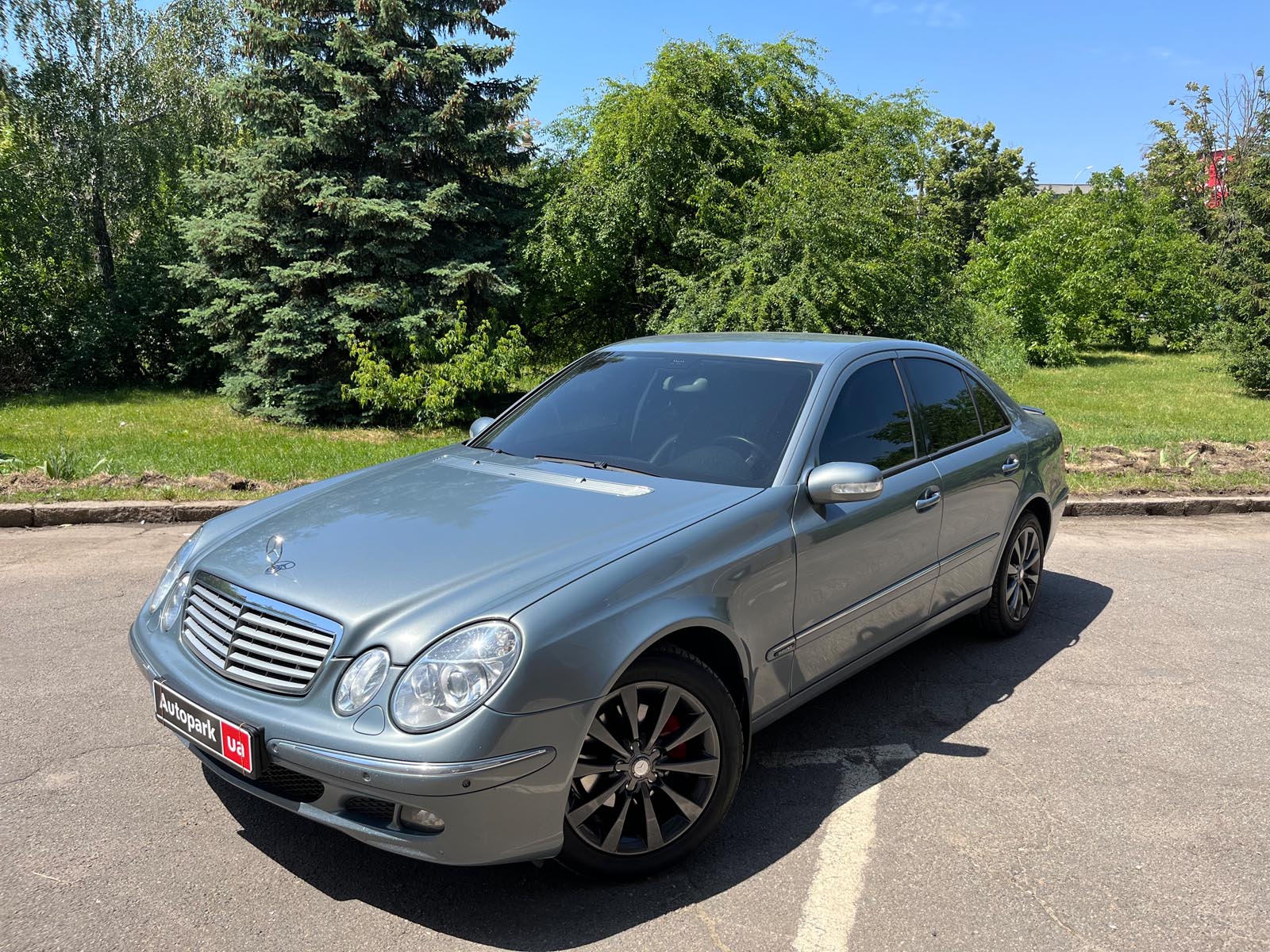 Автомобили Mercedes-Benz E-Class купить в Украине, цена на б/у автомобили  Mercedes-Benz E-Class в наличии, продажа подержанных авто в Autopark