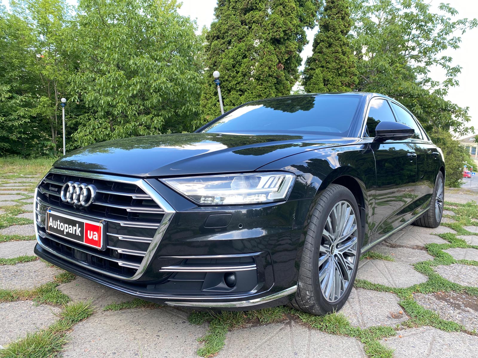 Автомобили Audi A8 купить в Украине, цена на б/у автомобили Audi A8 в  наличии, продажа подержанных авто в Autopark