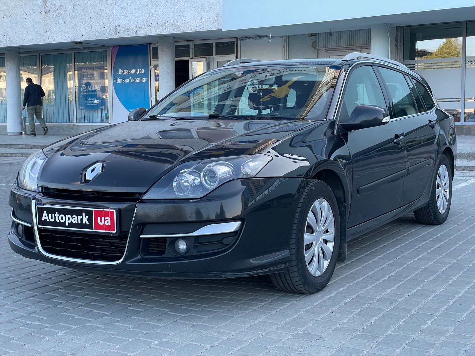 Renault Laguna 2012 Код товара: 44083 купить в Украине, Автомобили Renault  Laguna цена на транспортные средства в сети автосалонов, продажа  подержанных авто в Autopark