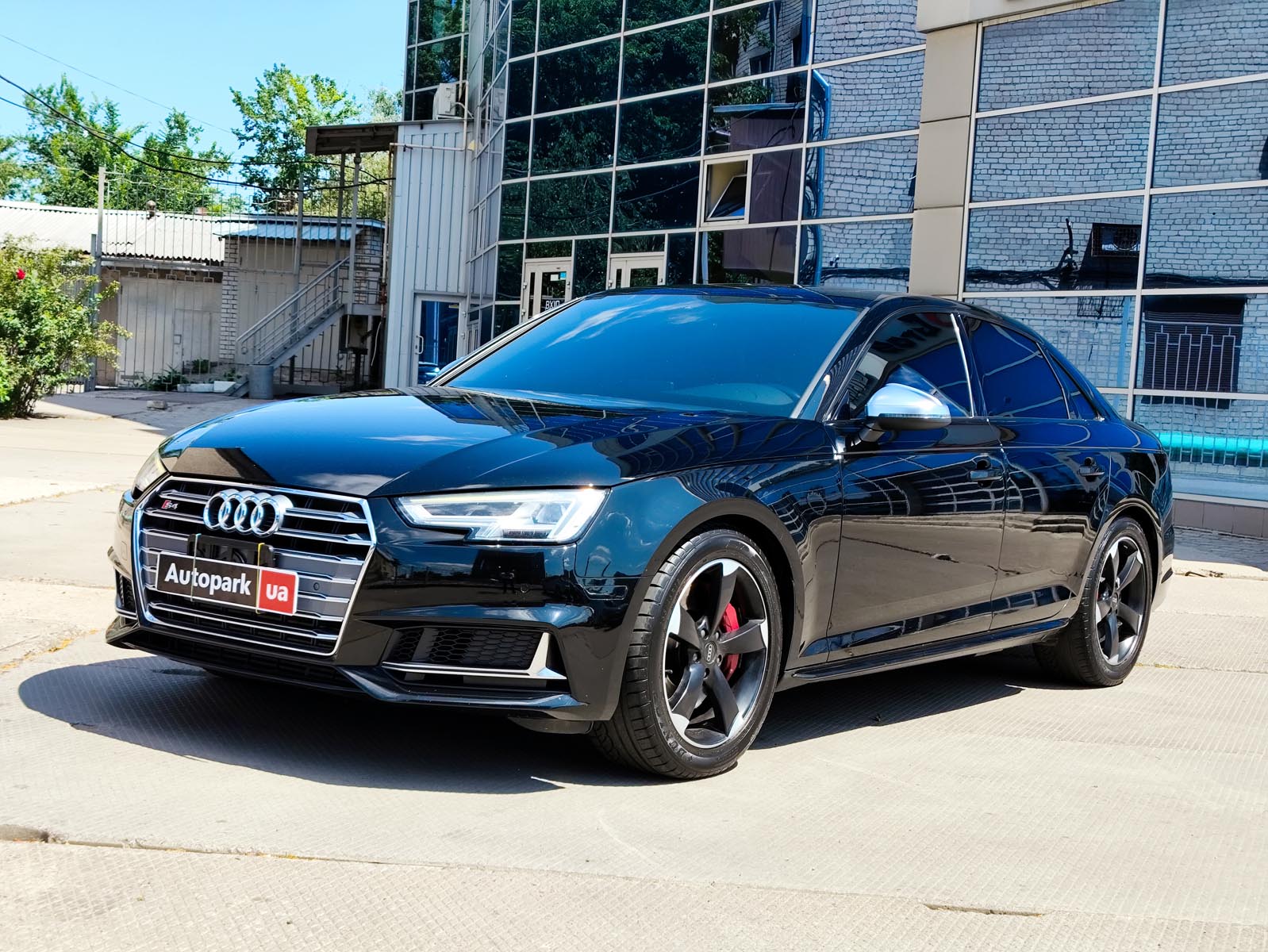 Audi S4 2018 Код товара: 44133 купить в Украине, Автомобили Audi S4 цена на  транспортные средства в сети автосалонов, продажа подержанных авто в  Autopark