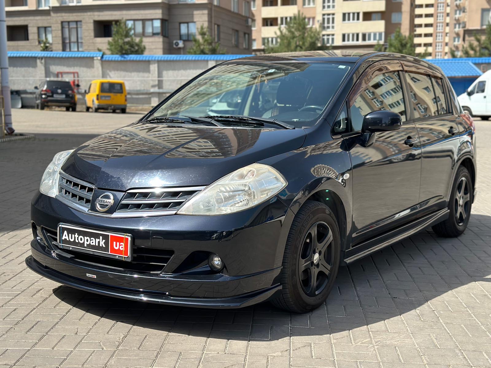 Nissan TIIDA