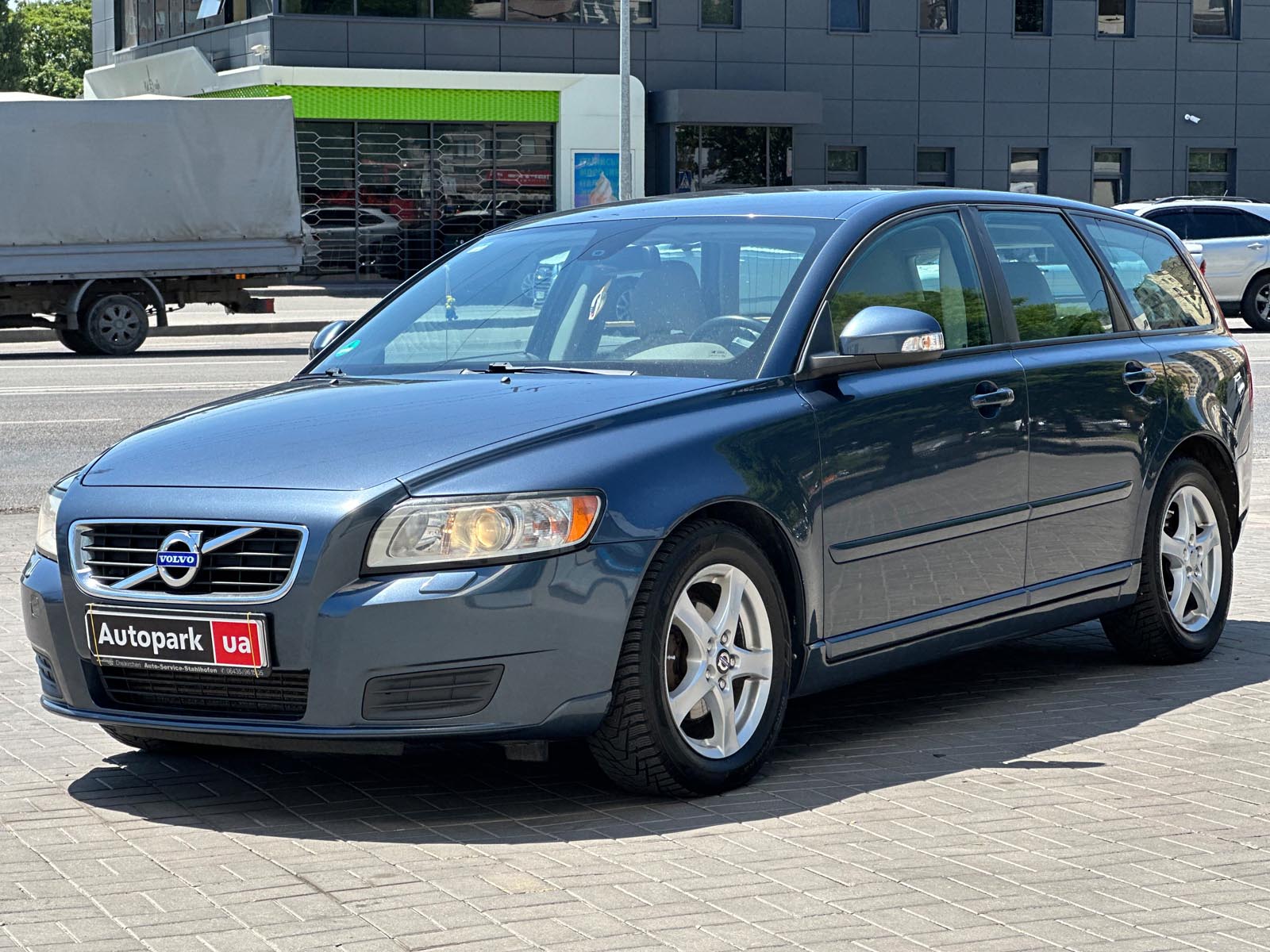 Volvo V50