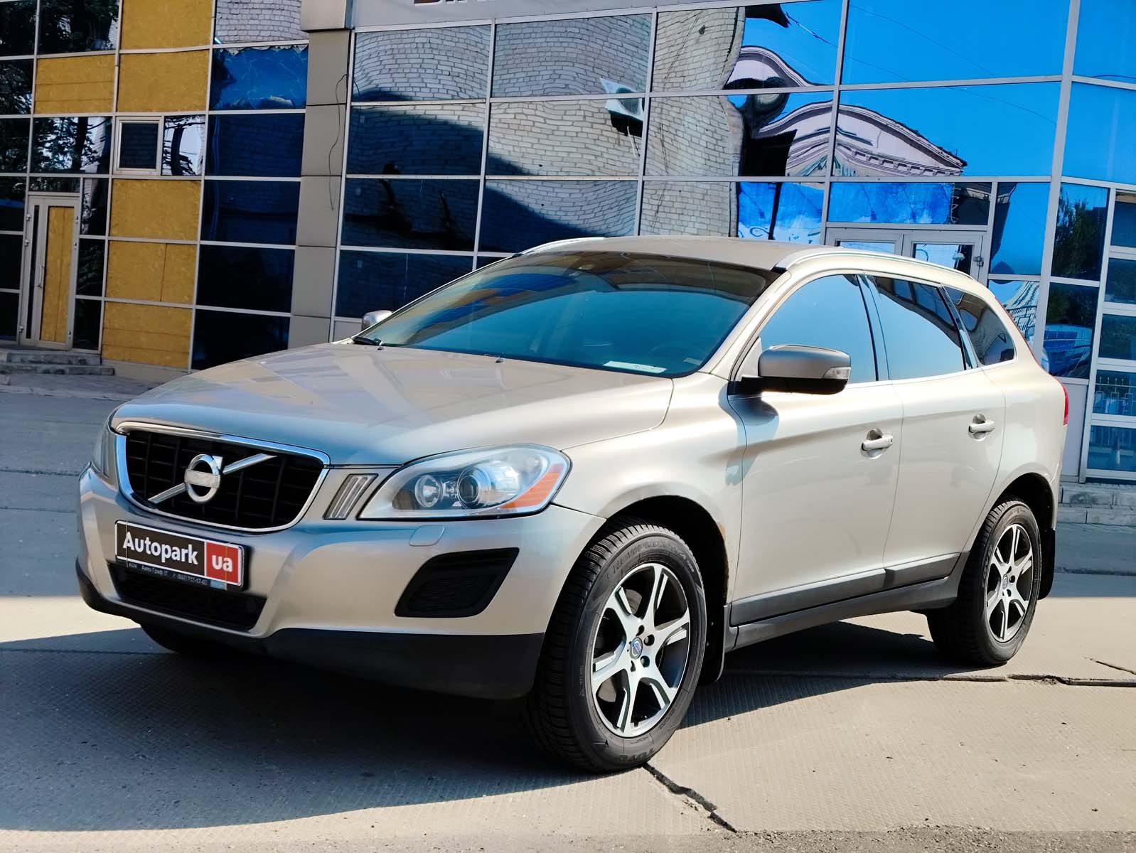 Volvo XC60