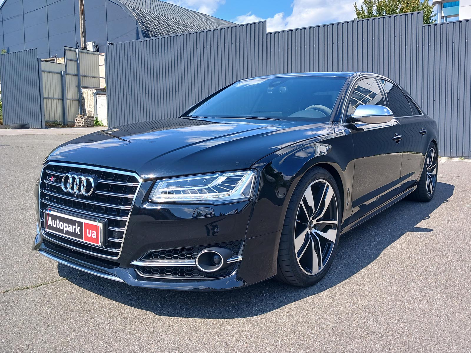 Audi S8