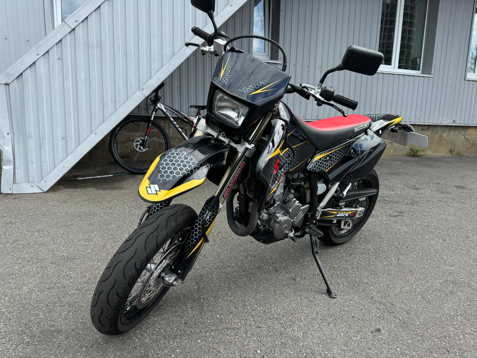 Suzuki DR-Z