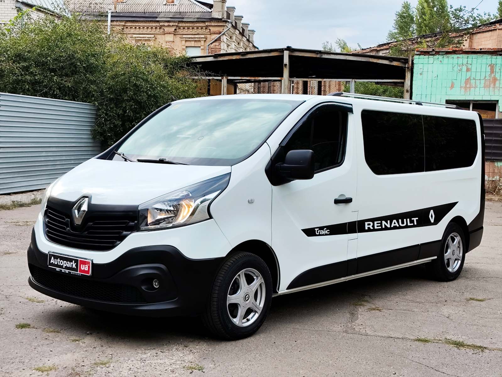 Renault Trafic пасс.